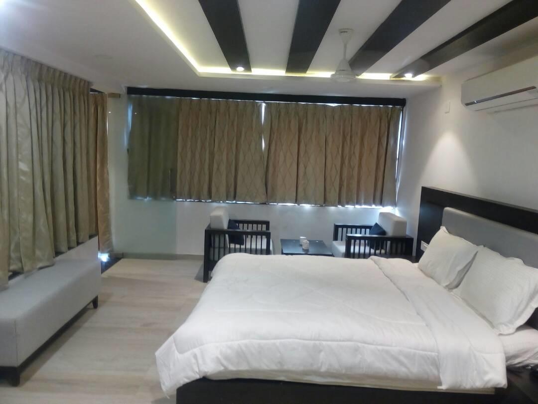 The Meera Hotel Derol Ngoại thất bức ảnh